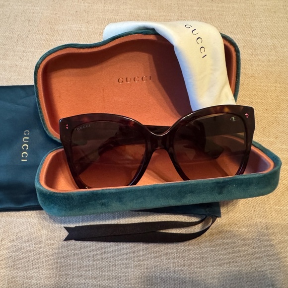 Gucci Sunglasses - Picture 1 of 4